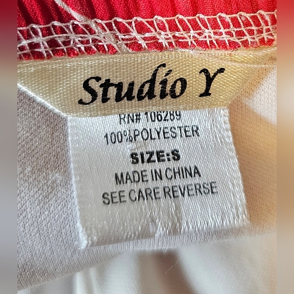 Studio Y Women's Red & White Chiffon Layered Halter Top, Adjustable Strap, SMALL - Picture 10 of 11